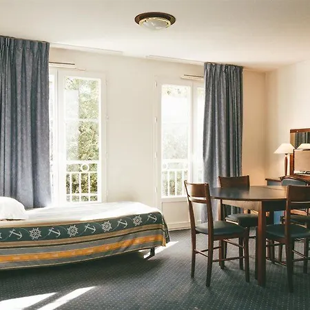 Terres De France - Aparthotel 3*