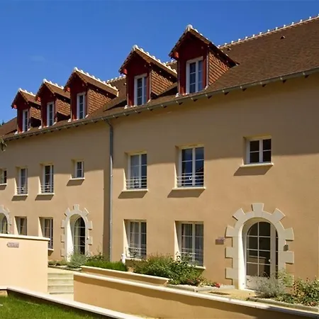 Terres De France - 3* Ла-Рош-Позе