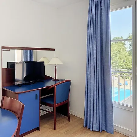 Terres De France - Aparthotel