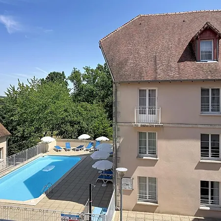 Aparthotel Terres De France - 3*
