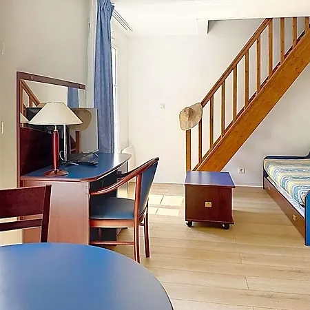 Aparthotel Terres De France - 3*