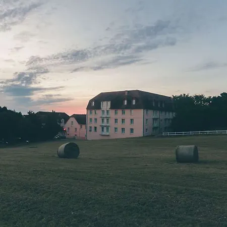 شقة فندقية Terres De France - 3*