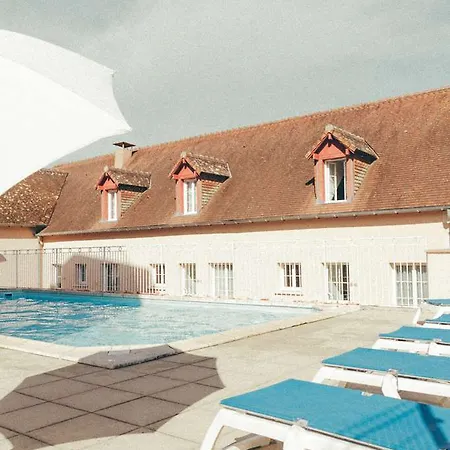 Aparthotel Terres De France -